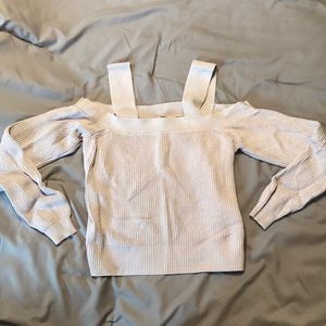 Kendall & Kylie Sweater/Blouse - great condition